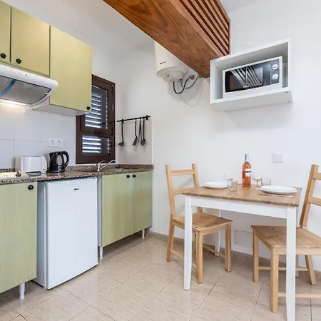 Apartment Lilas (adults Only) Puerto del Carmen (Lanzarote)